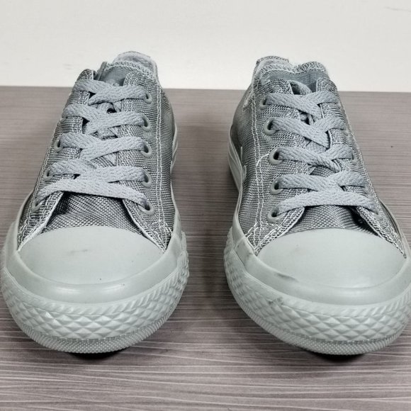 Converse Chuck Taylor All Star Mono Ox, Grey Canvas, Little Kid Size 13 / 31 - Picture 2 of 10